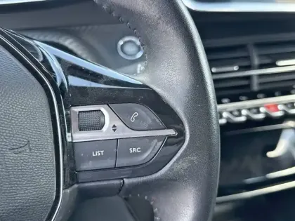 Photo 14 Peugeot 208  PureTech 100 S&S BVM6