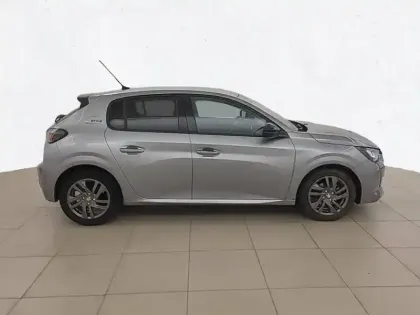 Photo 26 Peugeot 208  PureTech 75 S&S BVM5