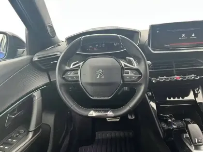 Photo 30 Peugeot 2008  PureTech 130 S&S EAT8