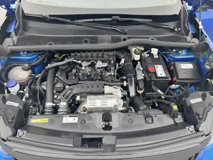 Photo 50 Peugeot 2008  PureTech 130 S&S EAT8
