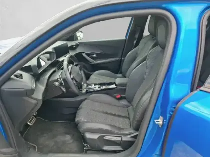 Photo 10 Peugeot 2008  PureTech 130 S&S EAT8