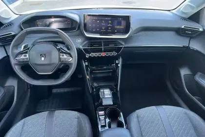 Photo 15 Peugeot 208  Hybrid 100 e-DCS6