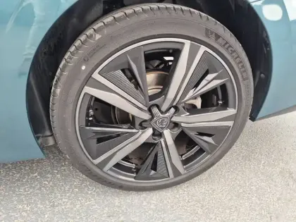 Photo 10 Peugeot 308  SW PureTech 130ch S&S EAT8