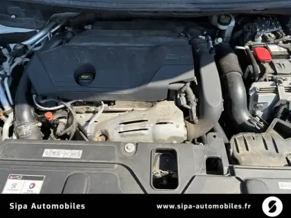 Photo 18 Peugeot 308  PureTech 130ch S&S BVM6
