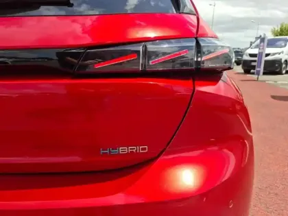 Photo 16 Peugeot 308  PHEV 180 e-EAT8