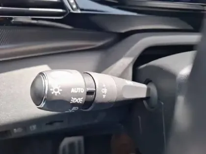 Photo 27 Peugeot 308  PHEV 180 e-EAT8
