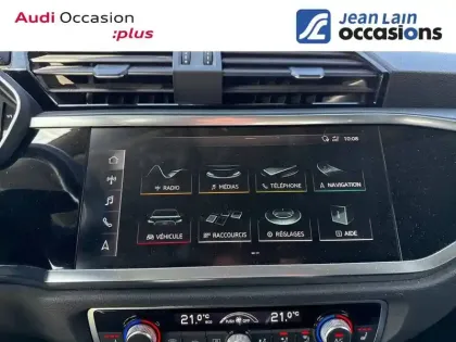 Photo 15 Audi Q3  45 TFSI 230 ch S tronic 7 Quattro