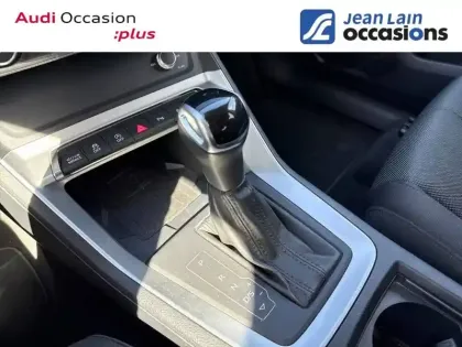 Photo 12 Audi Q3  45 TFSI 230 ch S tronic 7 Quattro
