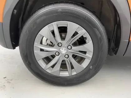 Photo 18 Peugeot 2008  PureTech 100 S&S BVM6