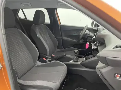 Photo 25 Peugeot 2008  PureTech 100 S&S BVM6