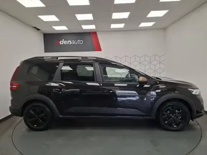 Photo 18 Dacia Jogger  Hybrid 140 7 places GSR2