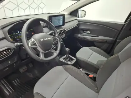 Photo 39 Dacia Jogger  Hybrid 140 7 places GSR2