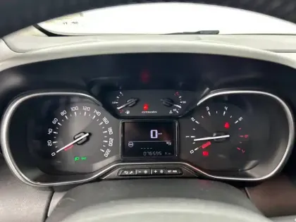 Photo 9 Citroën C3 Aircross  PureTech 110 S&S BVM5