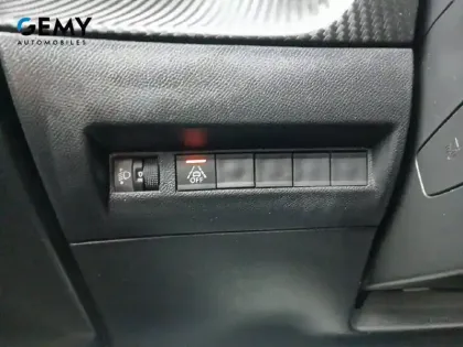 Photo 20 Peugeot 2008  Electrique 136 ch