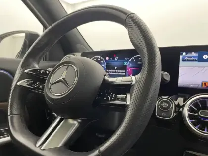Photo 24 Mercedes GLA  200 7G-DCT