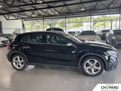Photo 31 Mercedes GLA  180 7-G DCT