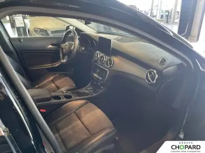 Photo 12 Mercedes GLA  180 7-G DCT