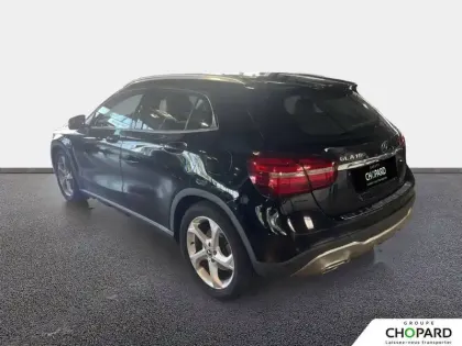 Photo 6 Mercedes GLA  180 7-G DCT