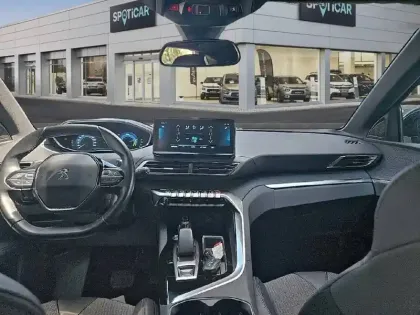 Photo 17 Peugeot 3008  Hybrid 225 e-EAT8