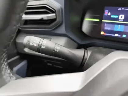 Photo 17 Dacia Duster  Hybrid 140 Journey