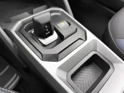 Photo 23 Dacia Duster  Hybrid 140 Journey