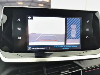 Photo 15 Peugeot 2008  PureTech 130 S&S BVM6 GT