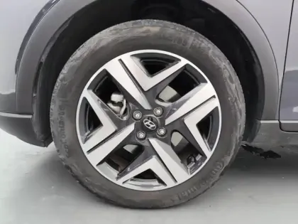 Photo 14 Hyundai Bayon  1.0 T-GDi 100 Hybrid 48V Creative
