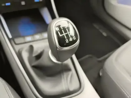 Photo 23 Hyundai Bayon  1.0 T-GDi 100 Hybrid 48V Creative