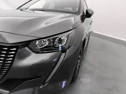 Photo 13 Peugeot 208  PureTech 100 S&S BVM6 Allure