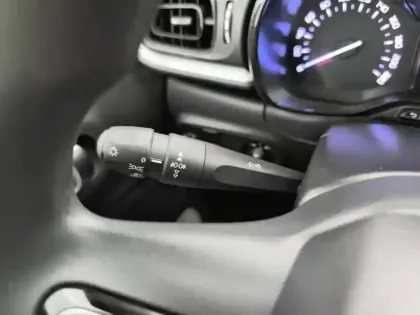 Photo 17 Citroën C3  BlueHDi 100 BVM6 You