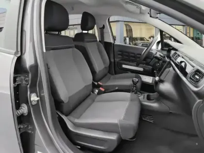 Photo 8 Citroën C3  BlueHDi 100 BVM6 You