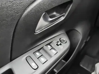 Photo 19 Opel Corsa  Electrique 136 ch & Batterie 50 kWh GS Line