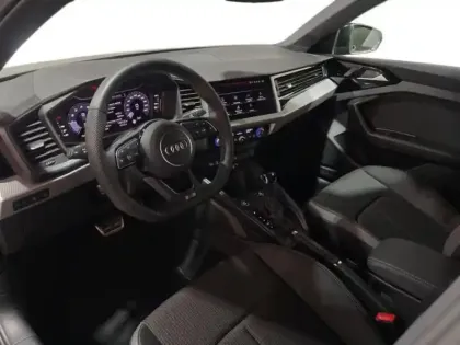 Photo 18 Audi A1 35 TFSI 150 ch S tronic 7 S line Plus