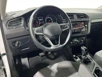 Photo 8 Volkswagen Tiguan BUSINESS 2.0 TDI 150ch DSG7 Life