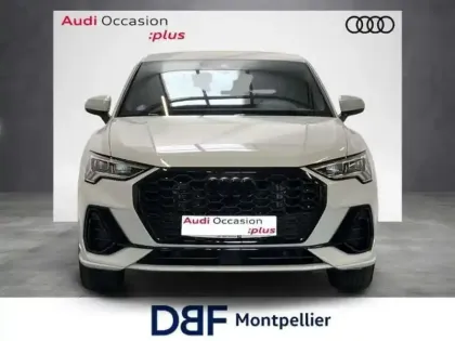 Photo 6 Audi Q3 45 TFSIe 245 ch S tronic 6 S line