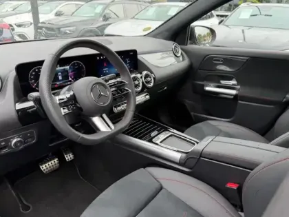 Photo 32 Mercedes GLA 200 d AMG Line