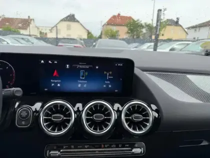 Photo 39 Mercedes GLA 200 d AMG Line