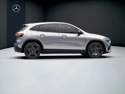 Photo 18 Mercedes GLA 250 e AMG Line