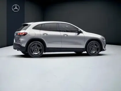 Photo 19 Mercedes GLA 250 e AMG Line