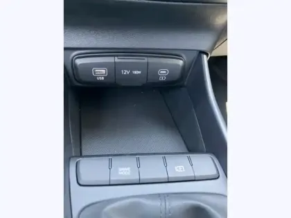 Photo 14 Hyundai Bayon 1.0 T-GDI 90 ULTIME EDITION