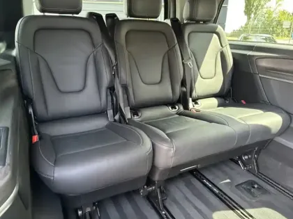 Photo 32 Mercedes CLA V 300 d 4MATIC AVANTGARDE Extr