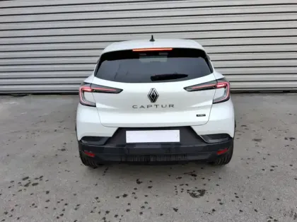 Photo 5 Renault Captur Nouveau E-Tech full hybrid 160 ch Techno