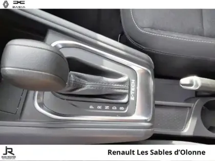 Photo 5 Renault Captur  1.6 E-Tech hybride 145ch Evolution