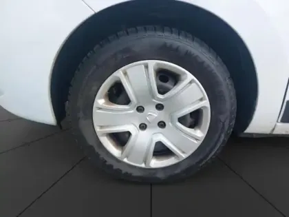 Photo 10 Dacia Lodgy  1.6 SCe 100ch Silver Line 5 places