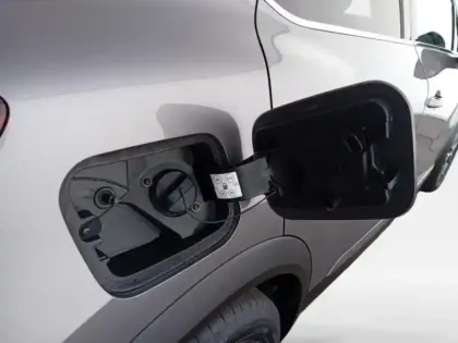 Photo 9 Renault Captur  1.3 TCe mild hybrid 140ch Techno
