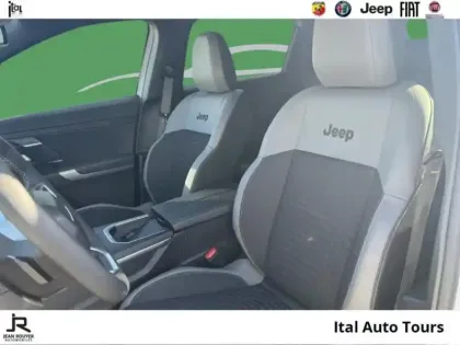 Photo 8 Jeep Compass  1.2 Turbo T3 145ch e-Hybrid First Edition BVR6