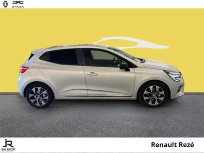 Photo 12 Renault Clio  1.6 E-Tech hybride 145ch Evolution