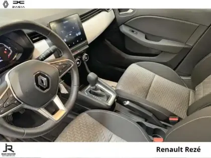 Photo 5 Renault Clio  1.6 E-Tech hybride 145ch Evolution