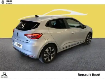 Photo 11 Renault Clio  1.6 E-Tech hybride 145ch Evolution