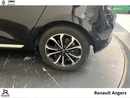 Photo 7 Renault Clio  1.6 E-Tech 145ch full hybrid Techno - 25